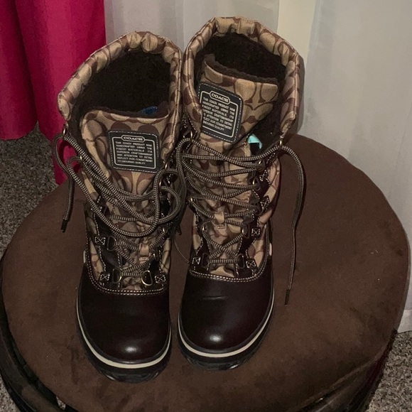 Coach Shaine Boots - Picture 1 of 6